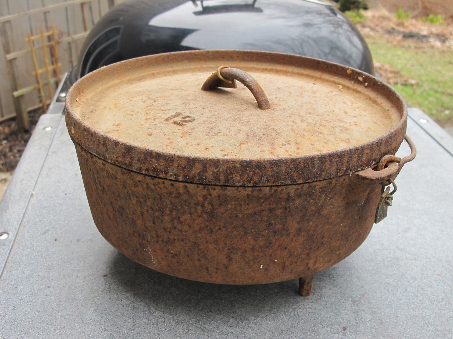 Latest restore: Wapak Dutch Oven with trivet : r/CastIronRestoration