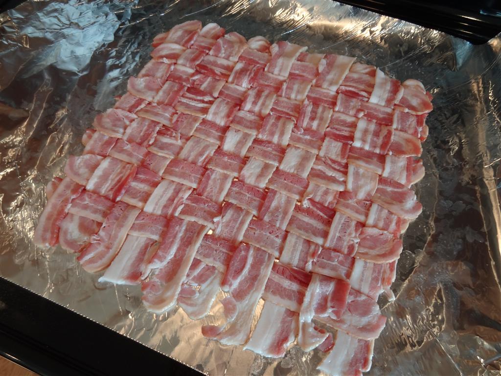 How to make a bacon weave - step 4