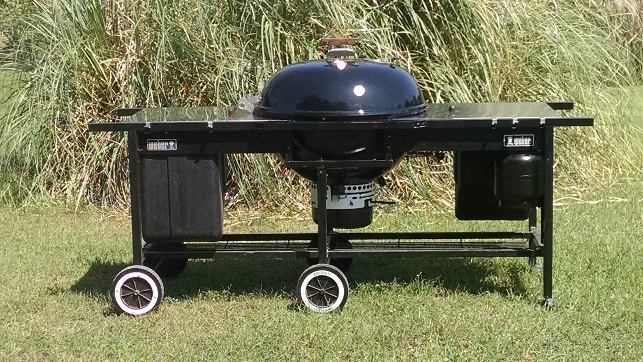 Upgraded the old weber kettle with a grill table build! : r